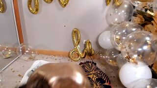 Cam Girls - Cute birthday girl in gold body paint