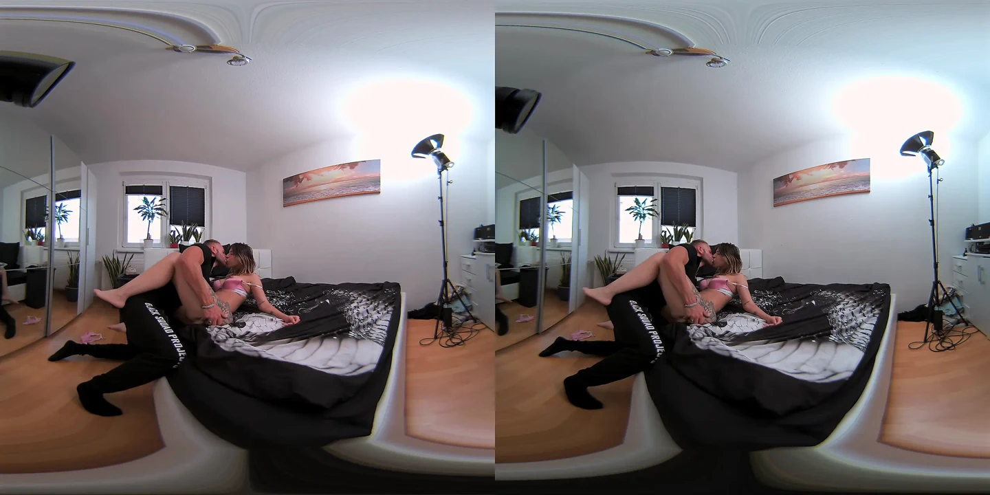 PureVR.site: exclusive home of Molly Smith, Cara Mella and other hot new models