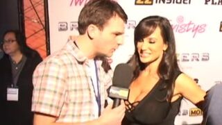 PornhubTV Lisa Ann Interview at 2012 AVN Awards