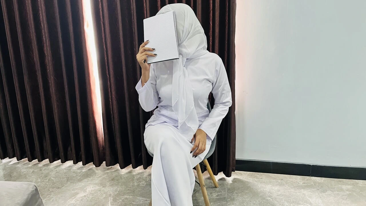 Hijab nurse and hospital director involved in sex scandal