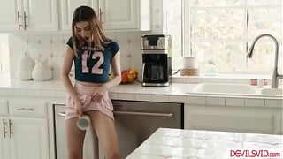 Teen stepdaughter Julia James caught by stepdad squirting while masturbating with vibrator.The guy helps his petite stepdaughter orgasm by fucking her