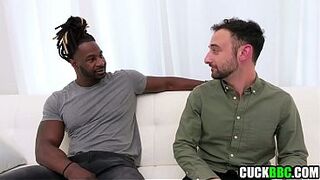 Cuck Husband Asks BBC Bull To Bang His Wife