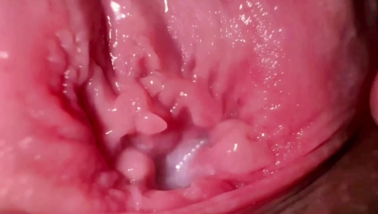 SUPER CLOSE UP - this is what the inside of the vagina looks like