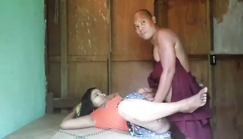 Burmese step mom fucked by bald friend 1