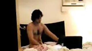 pretty filipina M. Reyes, having sex with her bf