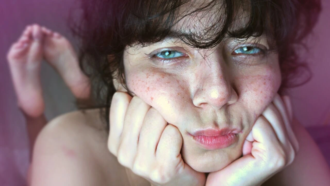 Pink Pussy Fucked with Big Dildo, Green Eyes and Deep Eye Contact