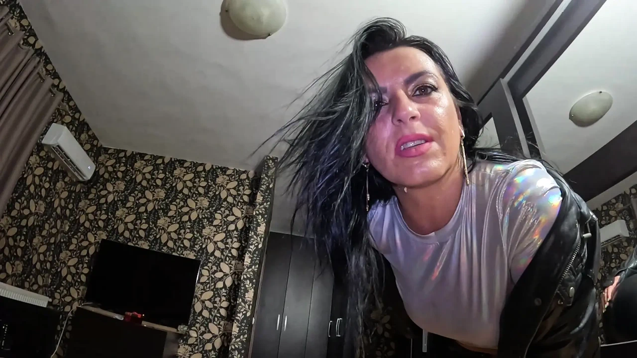Nymphomaniac Step-mom Wants Cum Her Leather Clothes 282