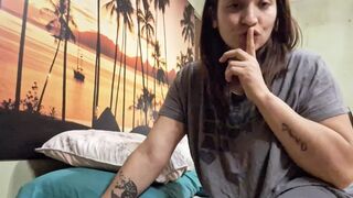 Stepmom rubs herself on camera for her lover