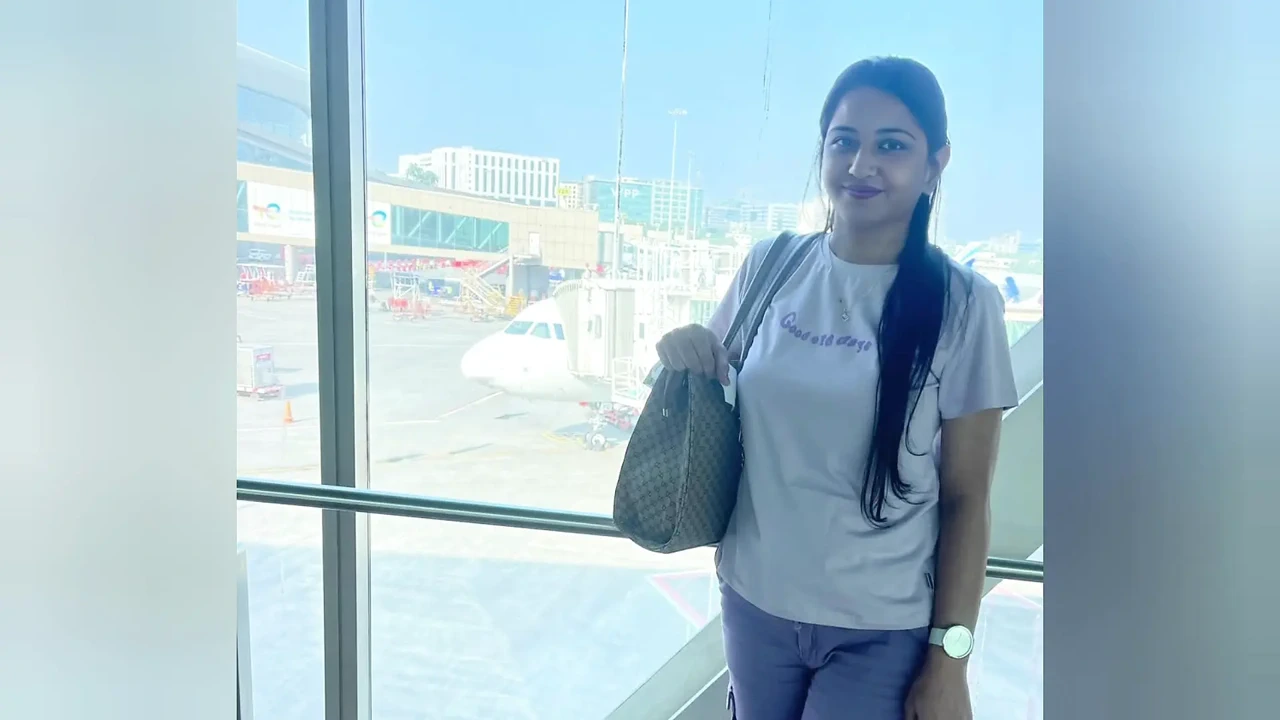 Desi indian college girl neeta sharma enjoy in home fully romantic