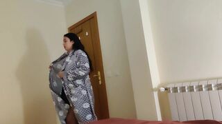 Invitation to sleep in friend's mother house after being kicked out