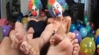 KARNEVAL Footjob 2