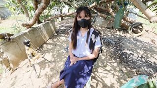 18 YEAR.OLD SCHOOLGIRL DE VIRGINIZED BY HIS CLASSMATE IN PUBLIC