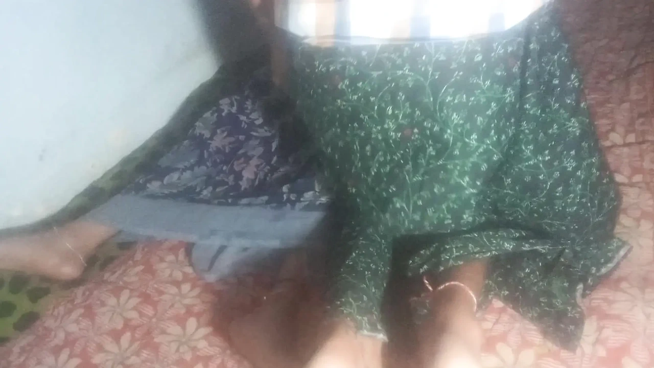 18 YEARS BEAUTIFUL INDIAN VILLAGE WIFE FUCK AT MIDNIGHT