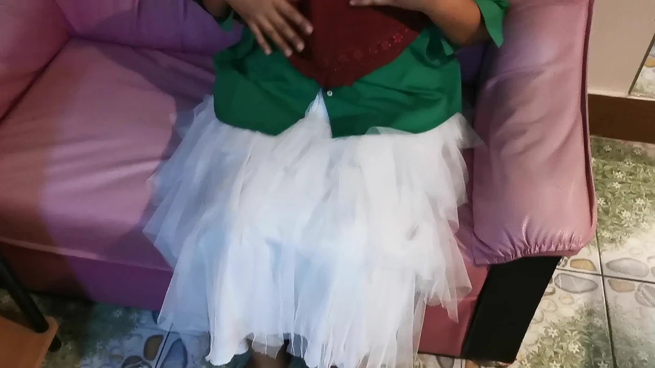 Hijab girl plucks under a white skirt