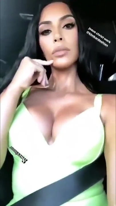 'Kim K' massive cleavage in a car