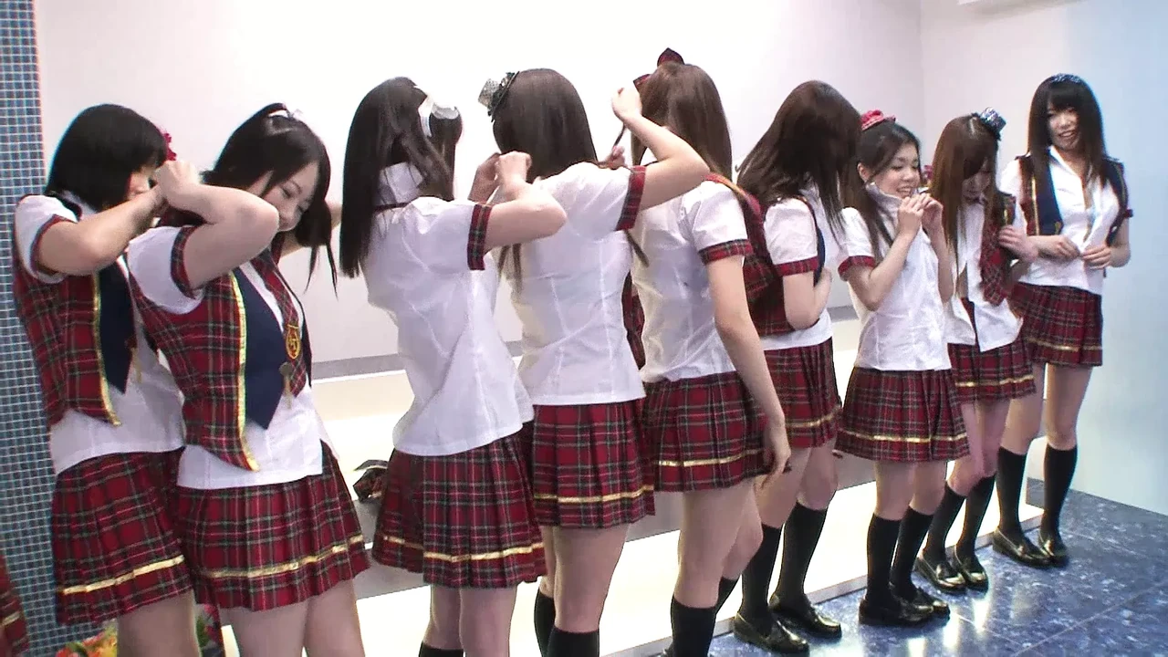 Sex School in Japan, they learn how to fuck to please their men in the future. Real Amateur