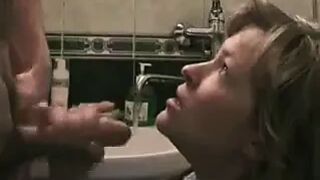Blowjob in bathroom