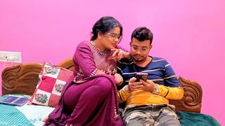 Jab aged teacher ko sara hua pussy fuck karte hain koi student,, thokta hain apne big penis se