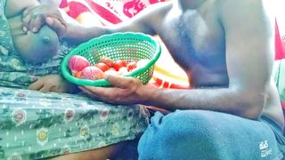 Tamil aunty having rough sex with a vegetable vendor Tamil clear audio 100%