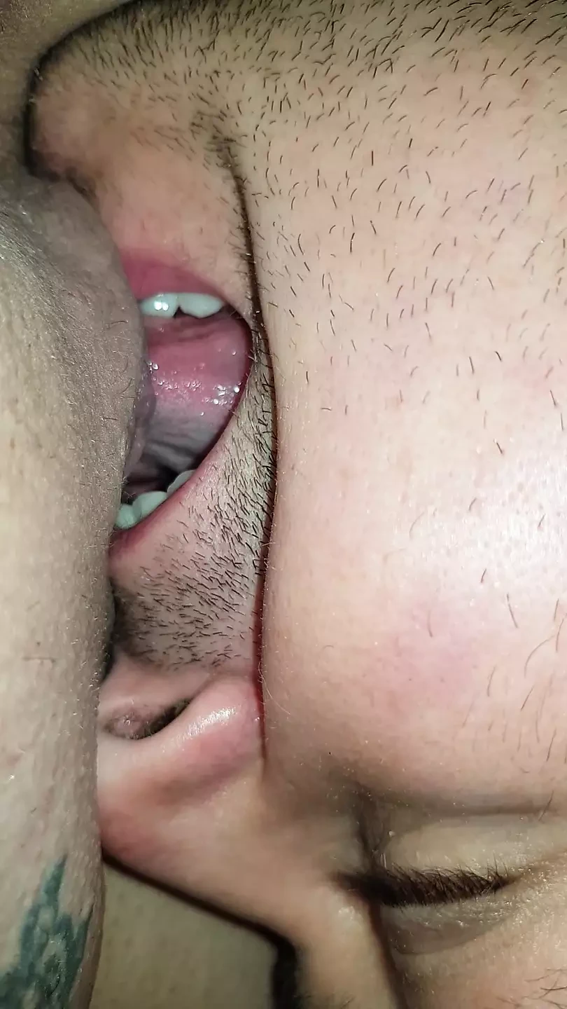Prolizon my woman's pussy what a sweet clit. I really want to bite it off