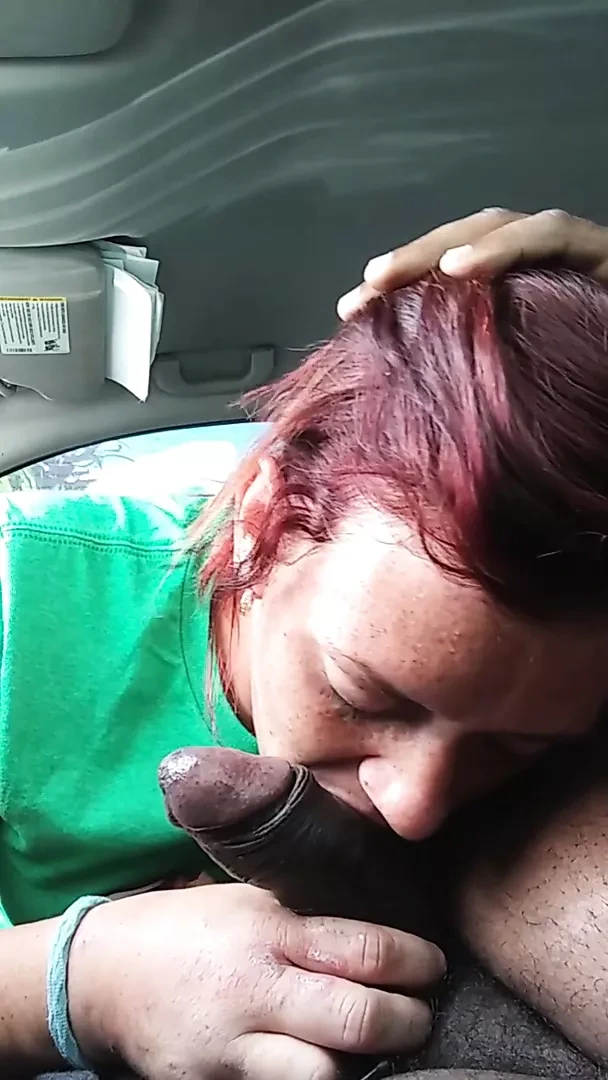 Car blowjob and massage