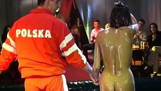 Very Short Very Sexy Oiled Fighting (da)