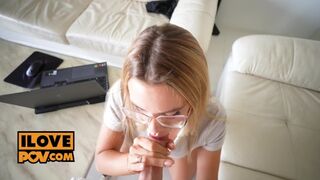 Luxury Mur orgasms as you enjoy the show in POV