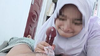 Asian Hijab Girl Shocked to See A Morning Wood From Her Step Brother - Minokiiko